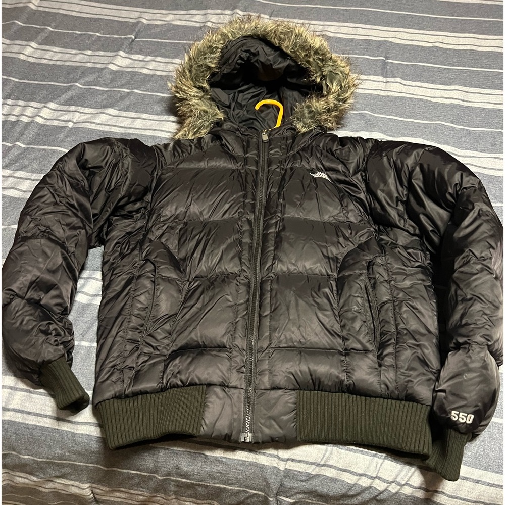 Authentic North Face Womens black jacket, size XL, worn but in great condition.